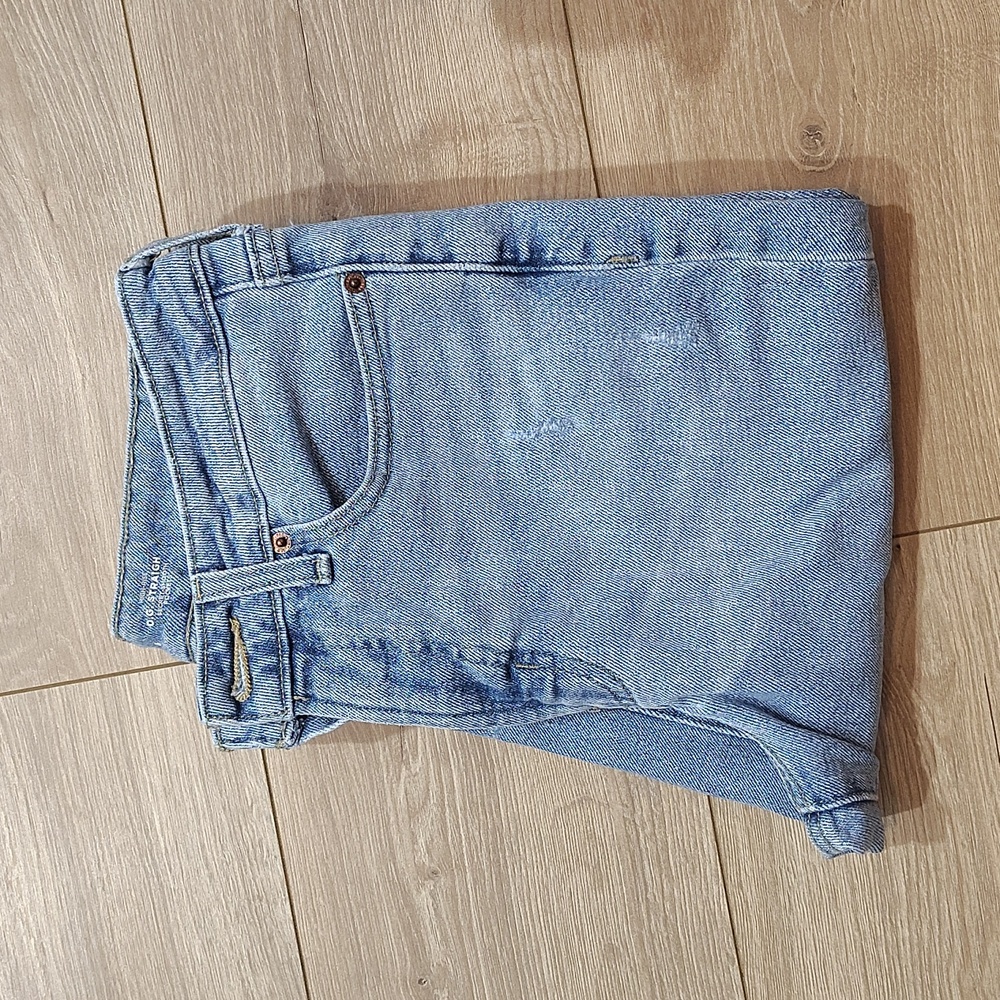 Old Navy Women's Light Blue High Rise,  O.G. Straight,  Size 6 Regular - Picture 11 of 11